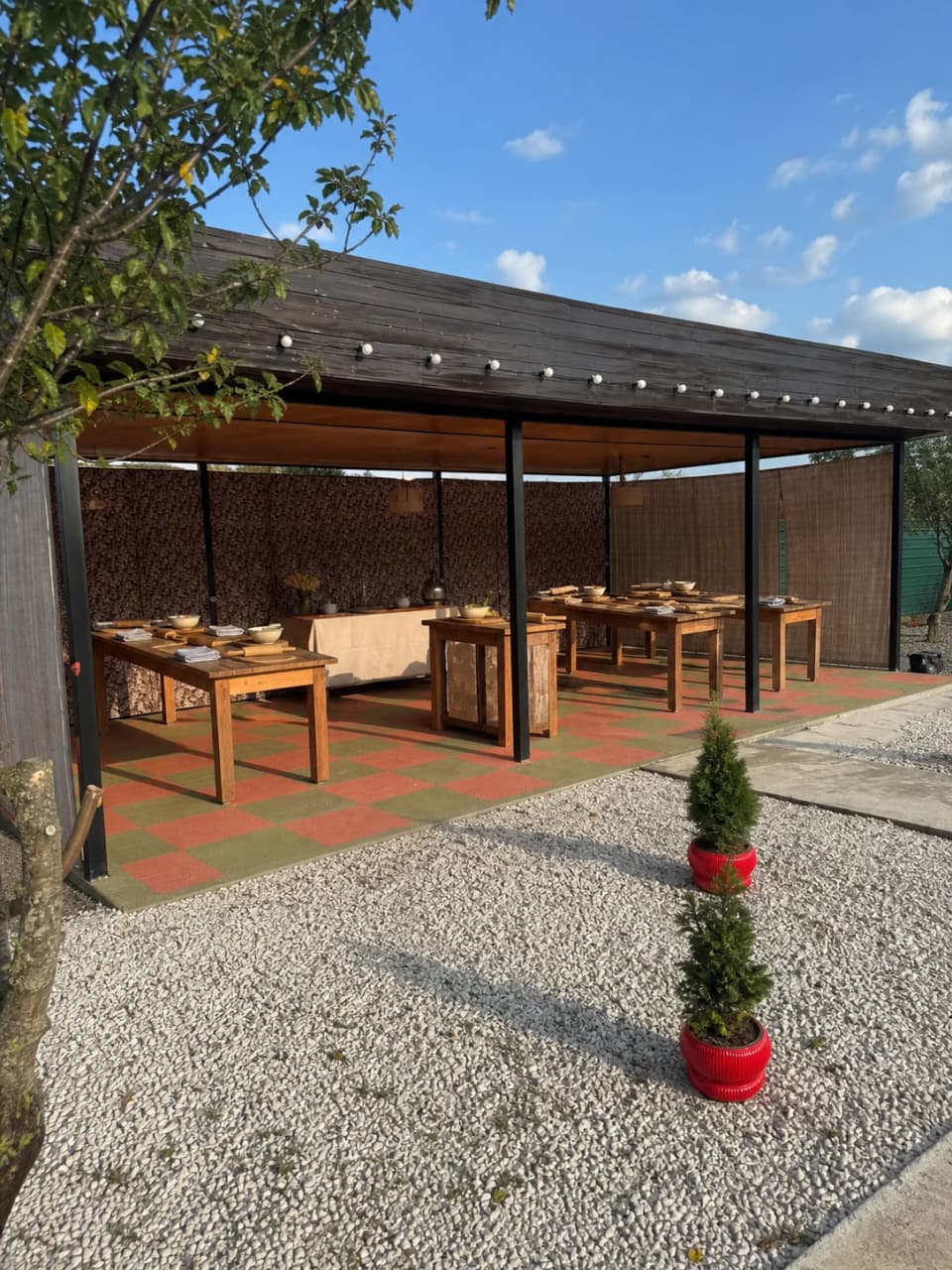 აუზისპირა პავილიონი — რეალურ სივრცეზე დაფუძნებული პროფესიონალური ხედვა · 4